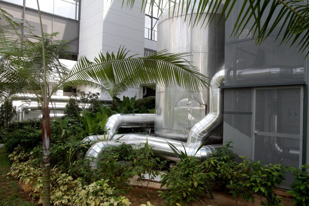 Solar thermal system for UWC Singapore