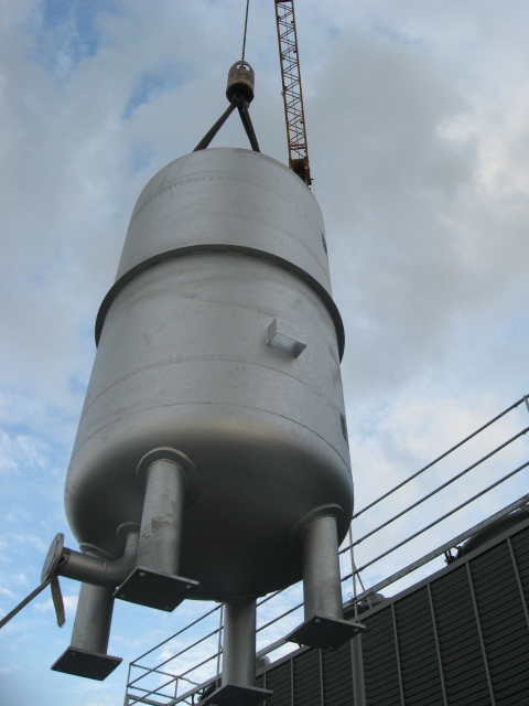 Storage for solar thermal energy UWC Singapore