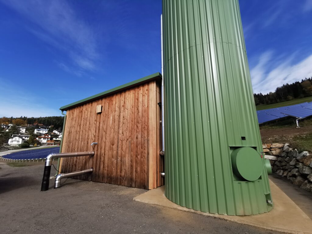 Speicher Fernwärme Solarthermie Anlage in Mürzzuschlag
