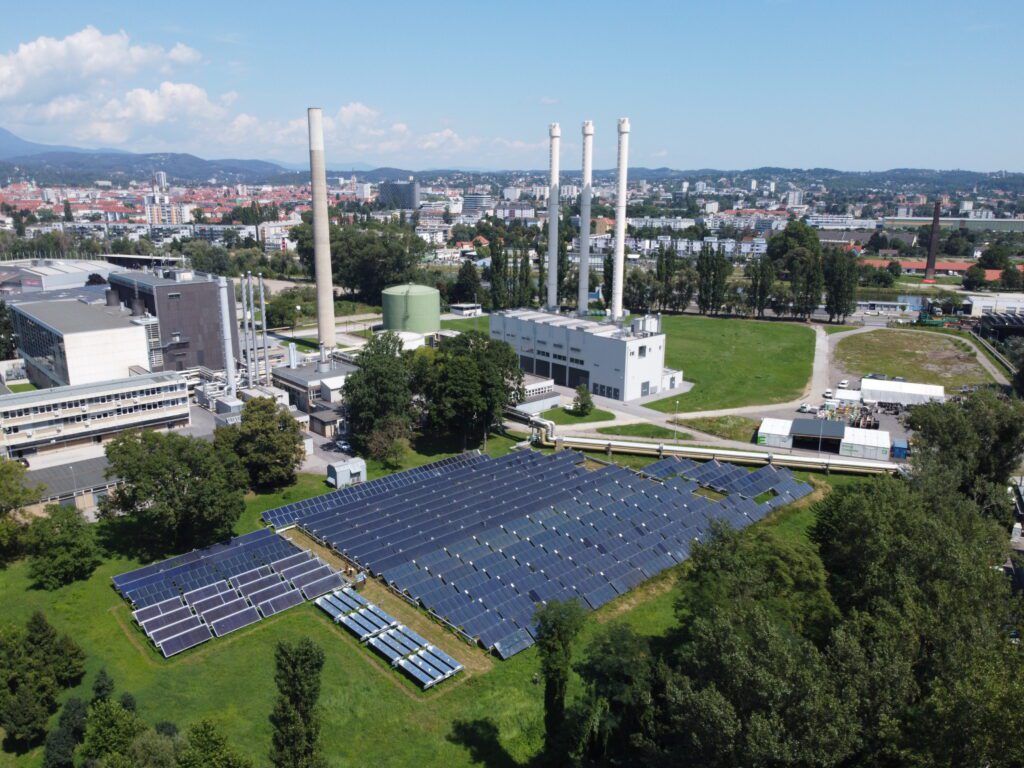 Solar thermal collector field in Graz